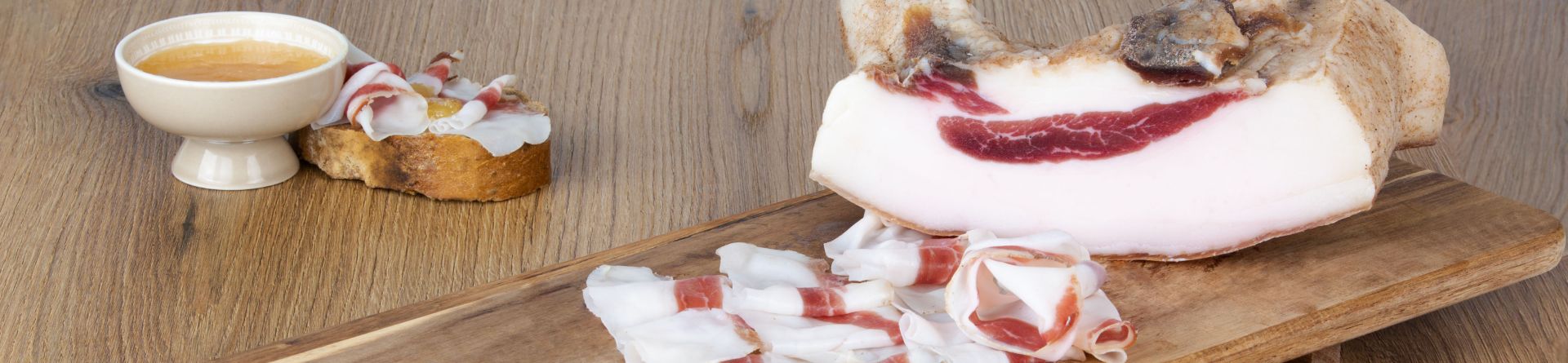 salumificio-di-franciacorta - LARDO AROMATIZZATO